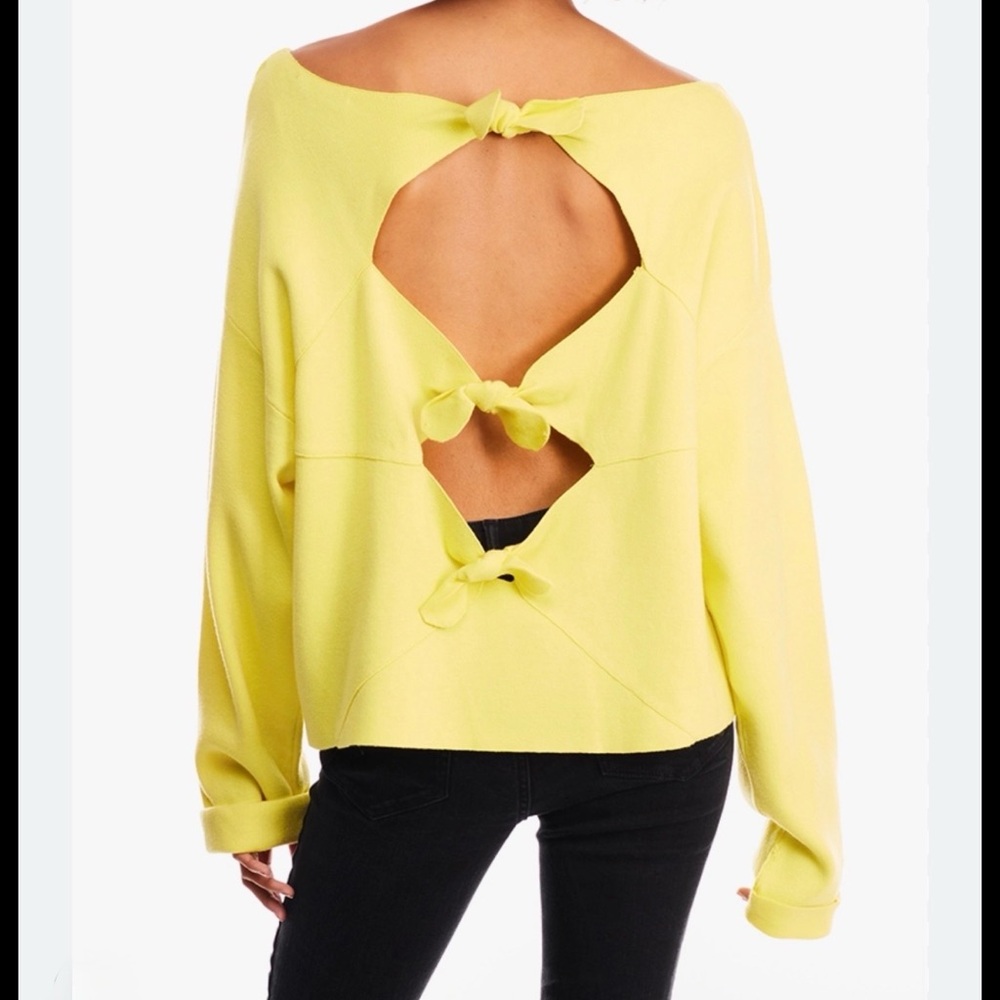 Zara Knit NWOT Yellow Off-Shoulder Oversized Sweater with Bow Details